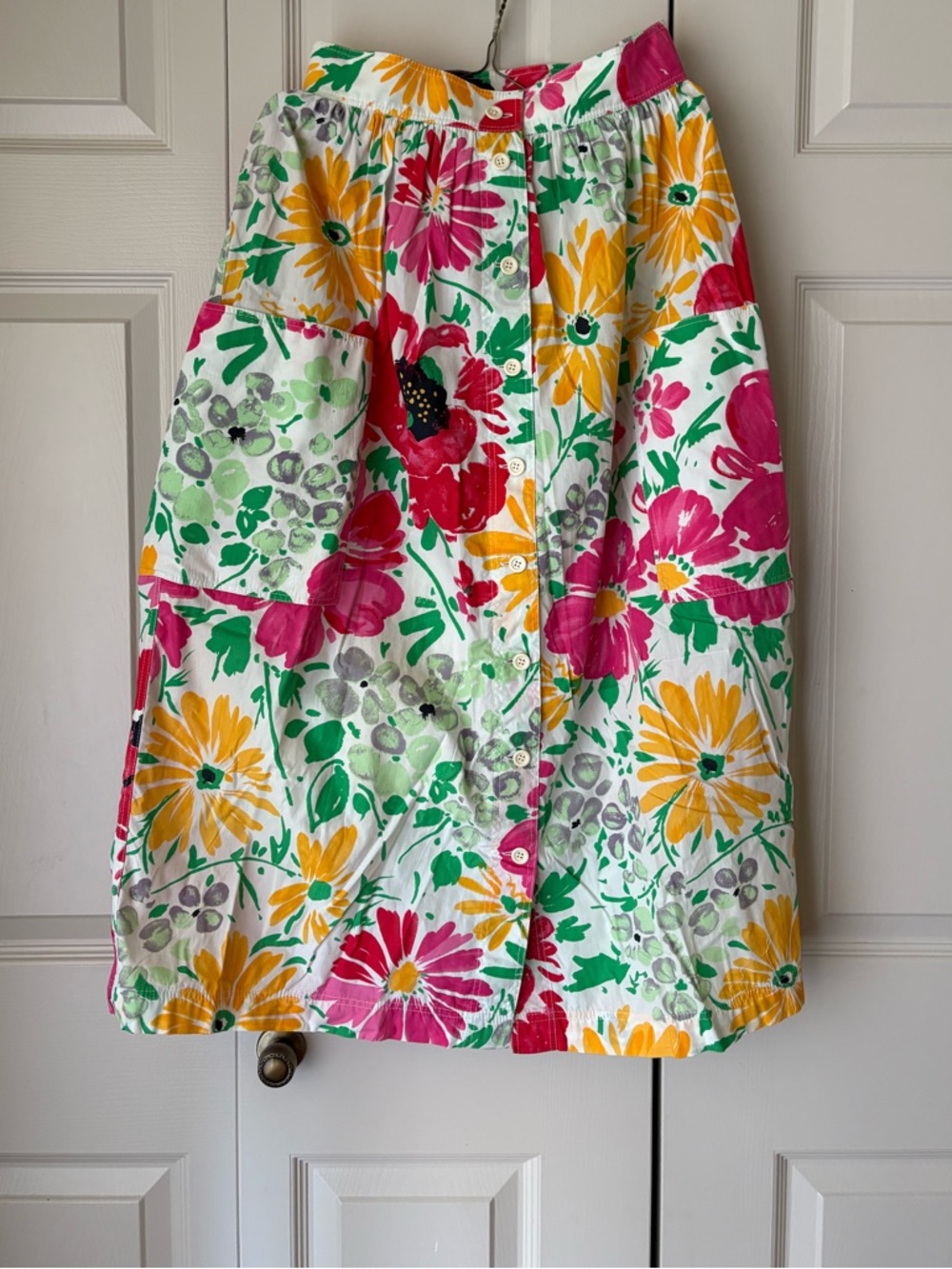 Emanual Ungaro | Vintage 80/90s floral midi skirt. Pockets. Italian. Size 8